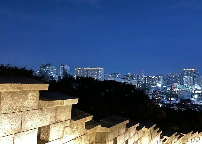 Apartment By The Fortress Seoul